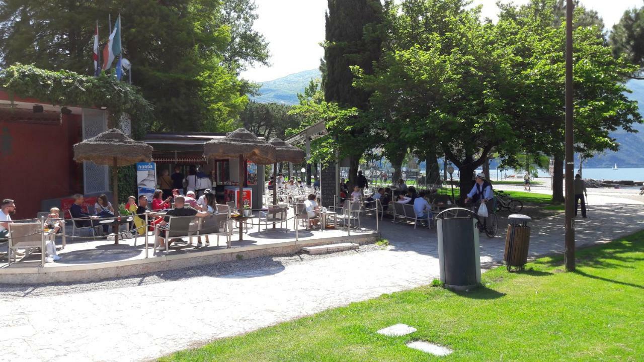 Garda Blu Apartment Riva del Garda Exterior photo