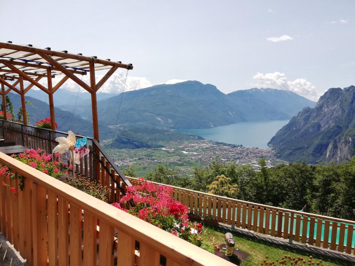 Garda Blu Apartment Riva del Garda Exterior photo